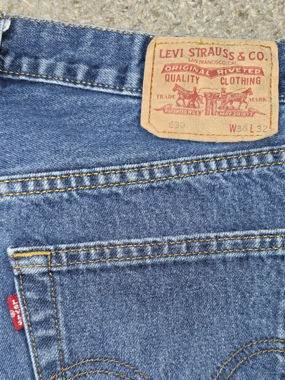 Levi's Vintage Y2K Men's 630 Relaxed Straight Jeans in Blue Denim Size 36 × 32